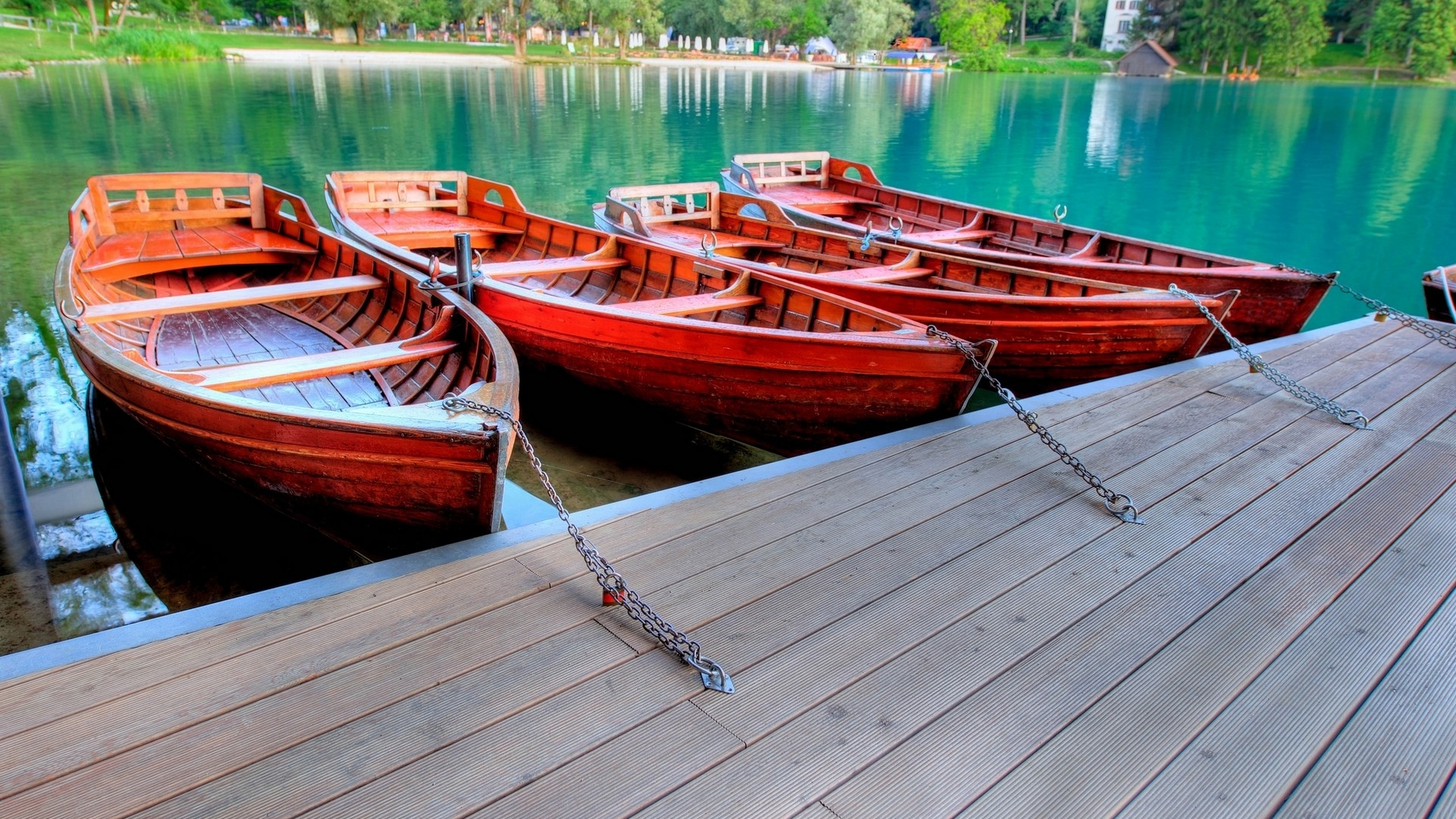 озеро, мостки, лодки