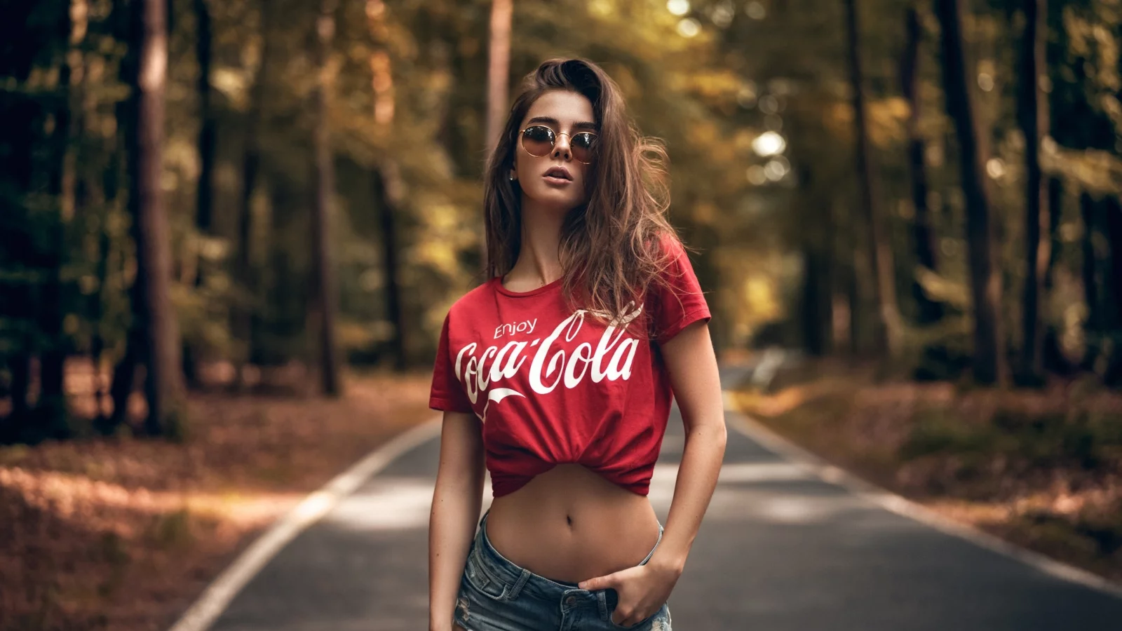 девушка, милая, симпатичная, шорты, очки
