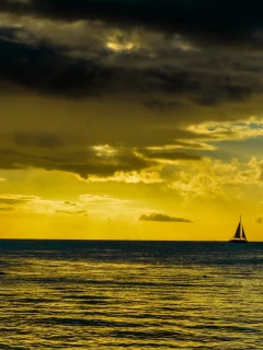 море, корабль, горизонт