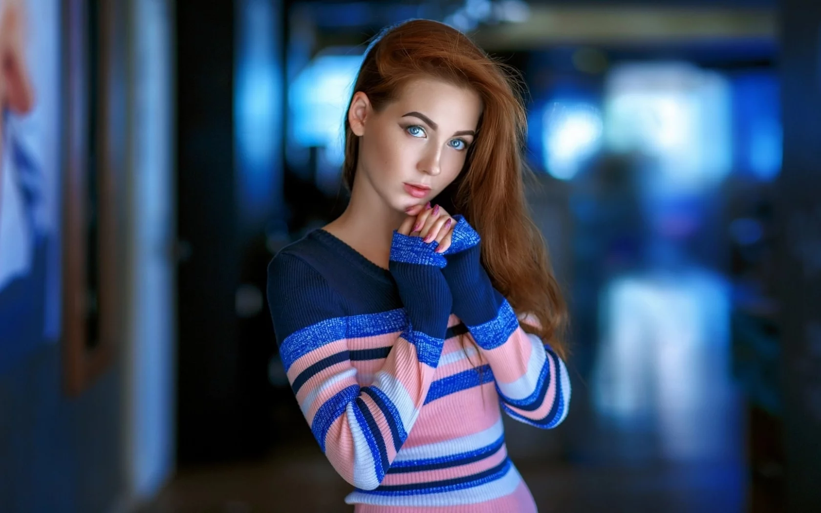девушка, рыжая, взгляд