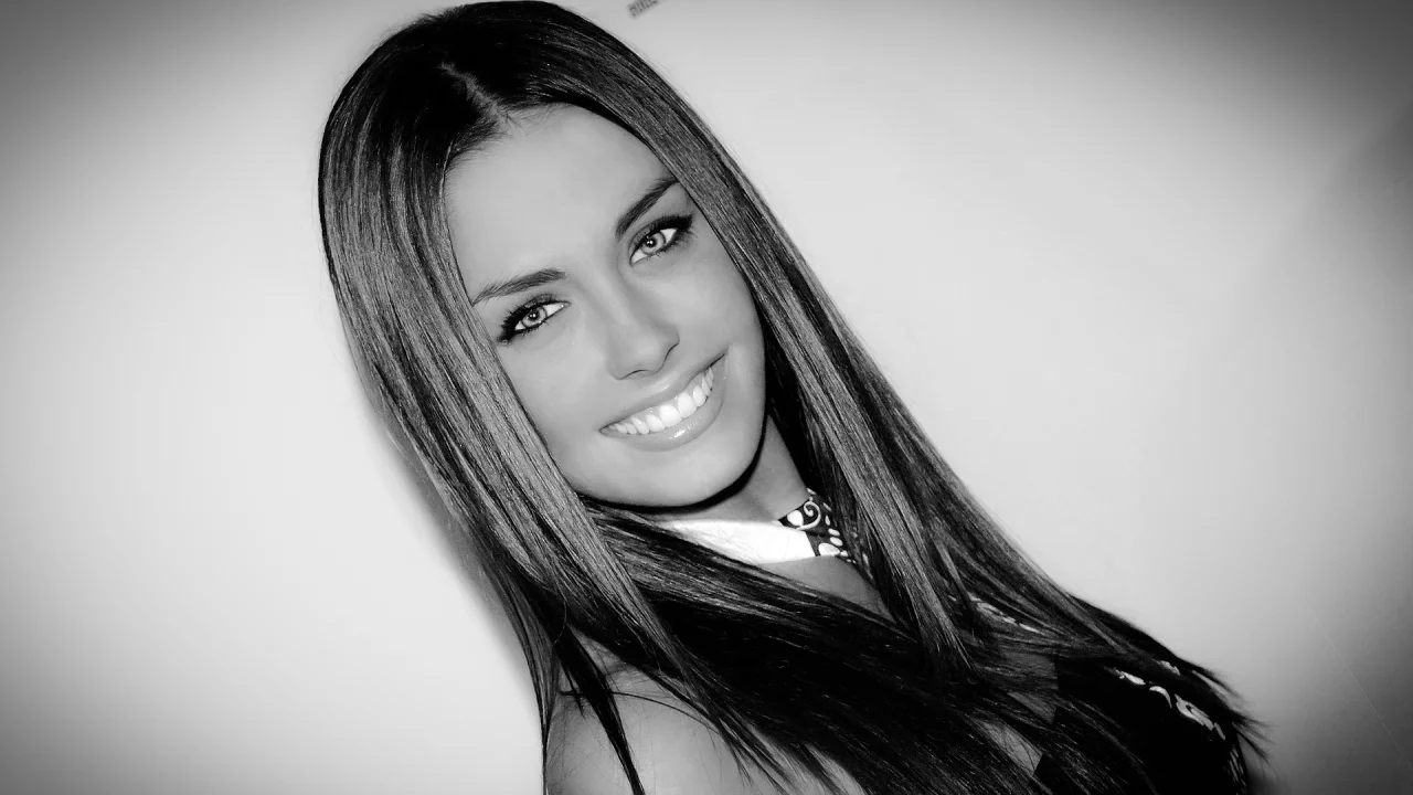 girl, beautiful, pretty, smile, portrait