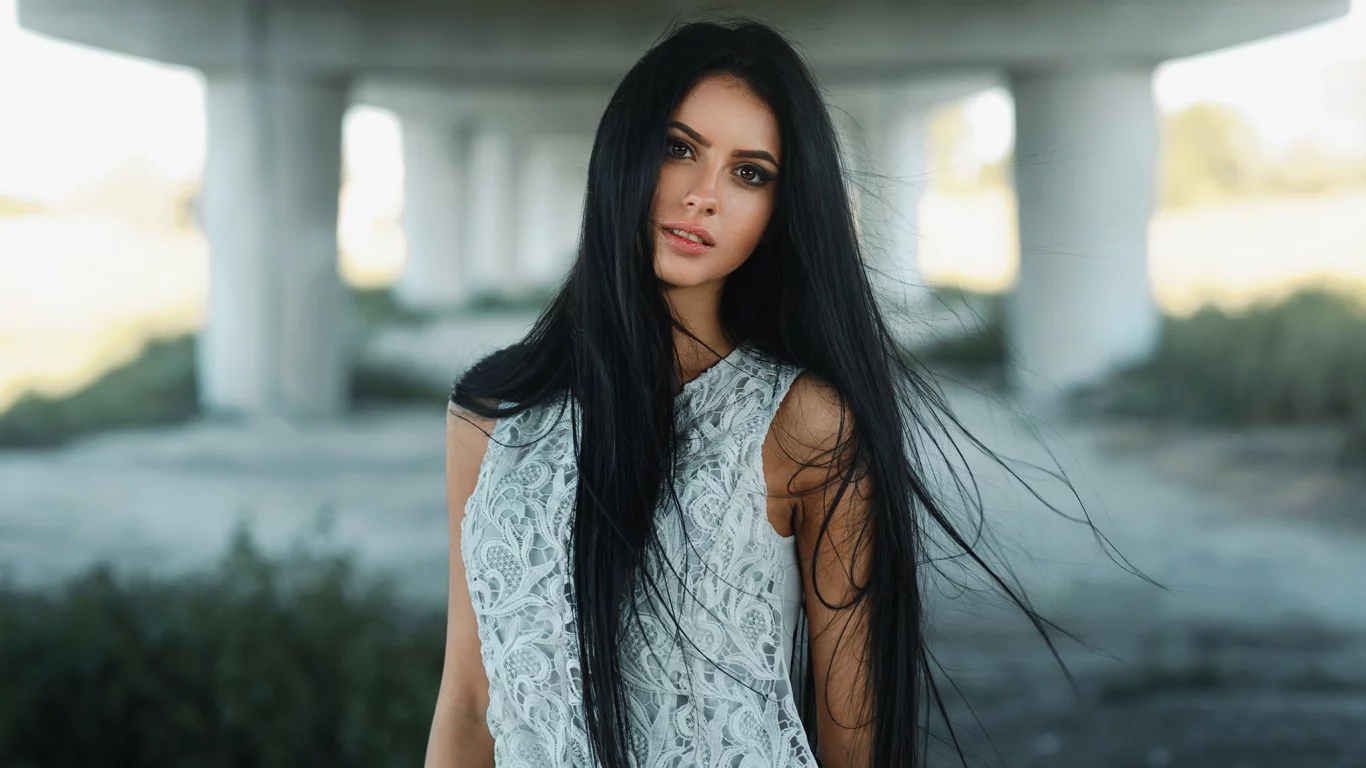 girl, beautiful, cute, brunette, longhaired, portrait