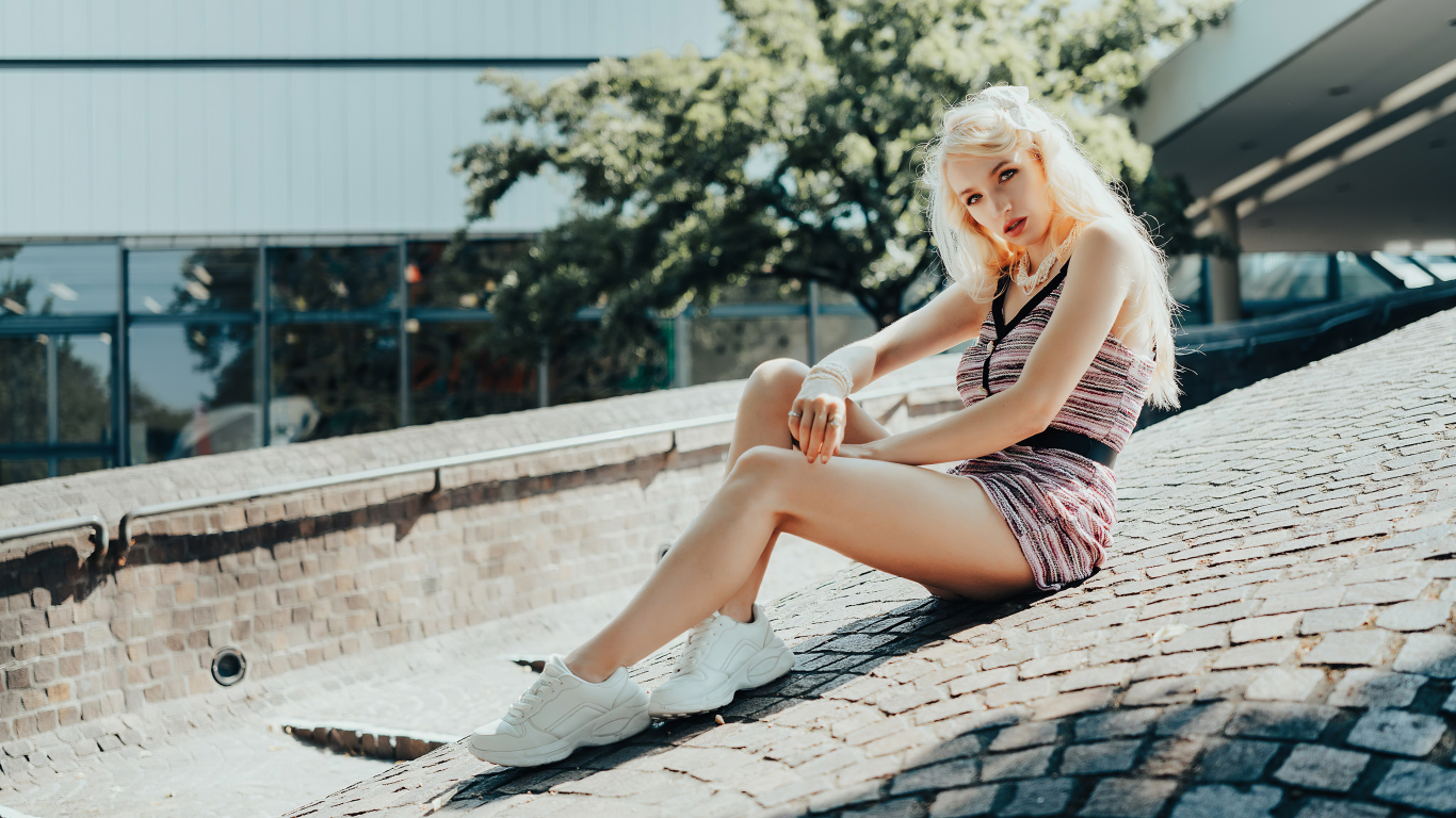 girl, sweet, beautiful, blonde, sneakers