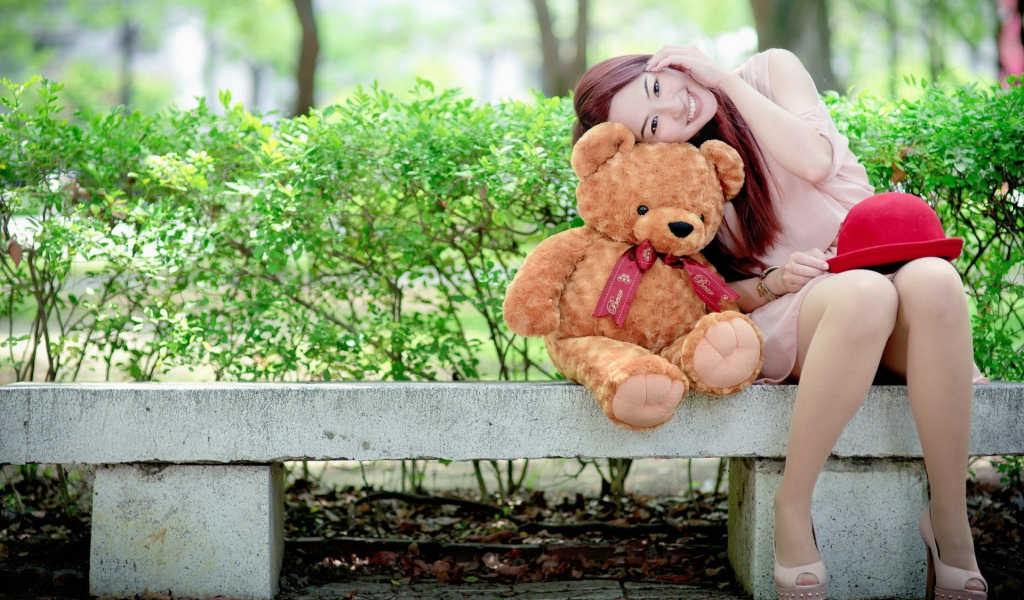 asian girl, smile, teddy bear