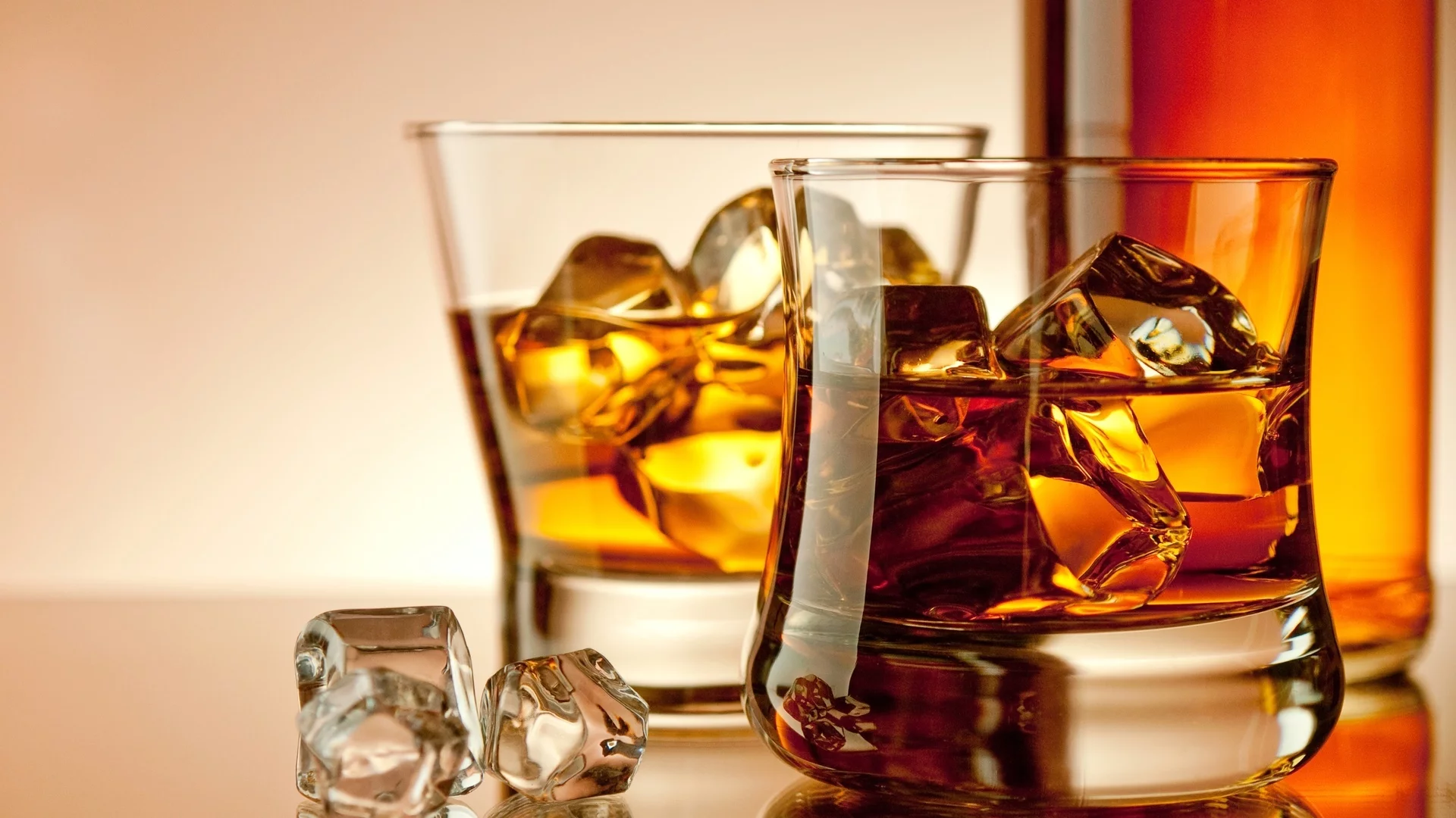 whiskey, ice