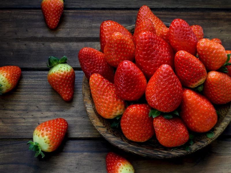 food, berry, strawberry, plate