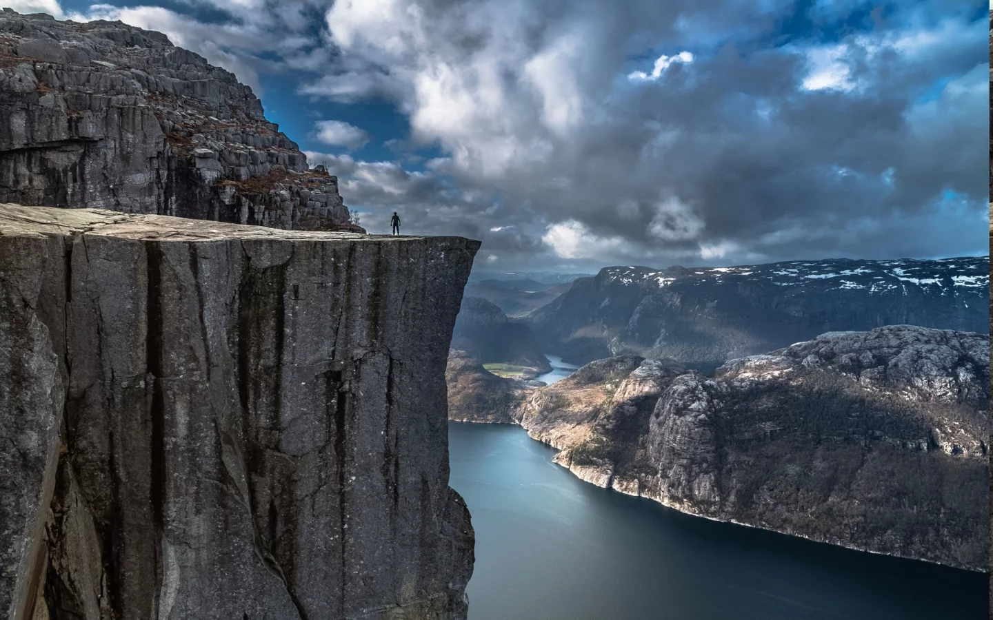 nature, landscape, fjord, alone, cliff, mountain, norway, preikestolen, sea, rock, calm, water, valley, europe, clouds
