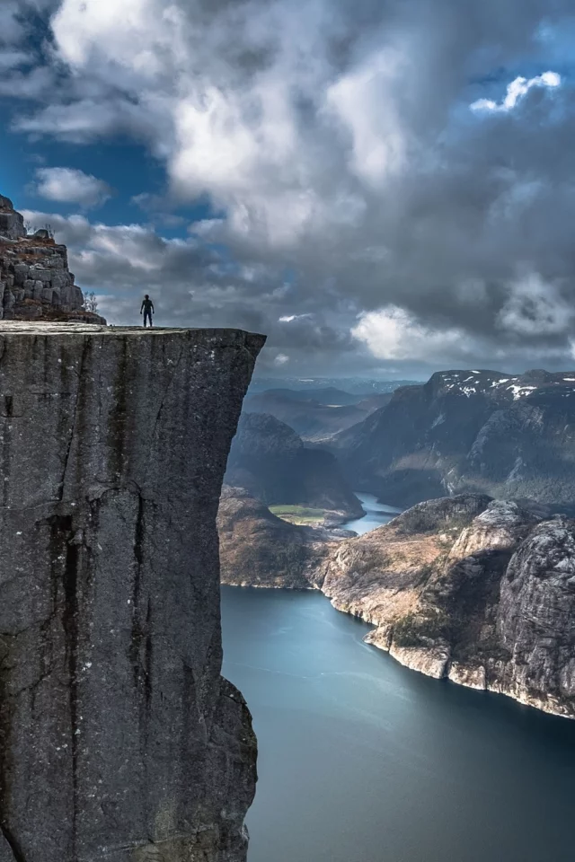 nature, landscape, fjord, alone, cliff, mountain, norway, preikestolen, sea, rock, calm, water, valley, europe, clouds