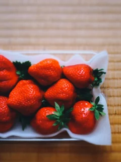strawberry, berry, dish, table