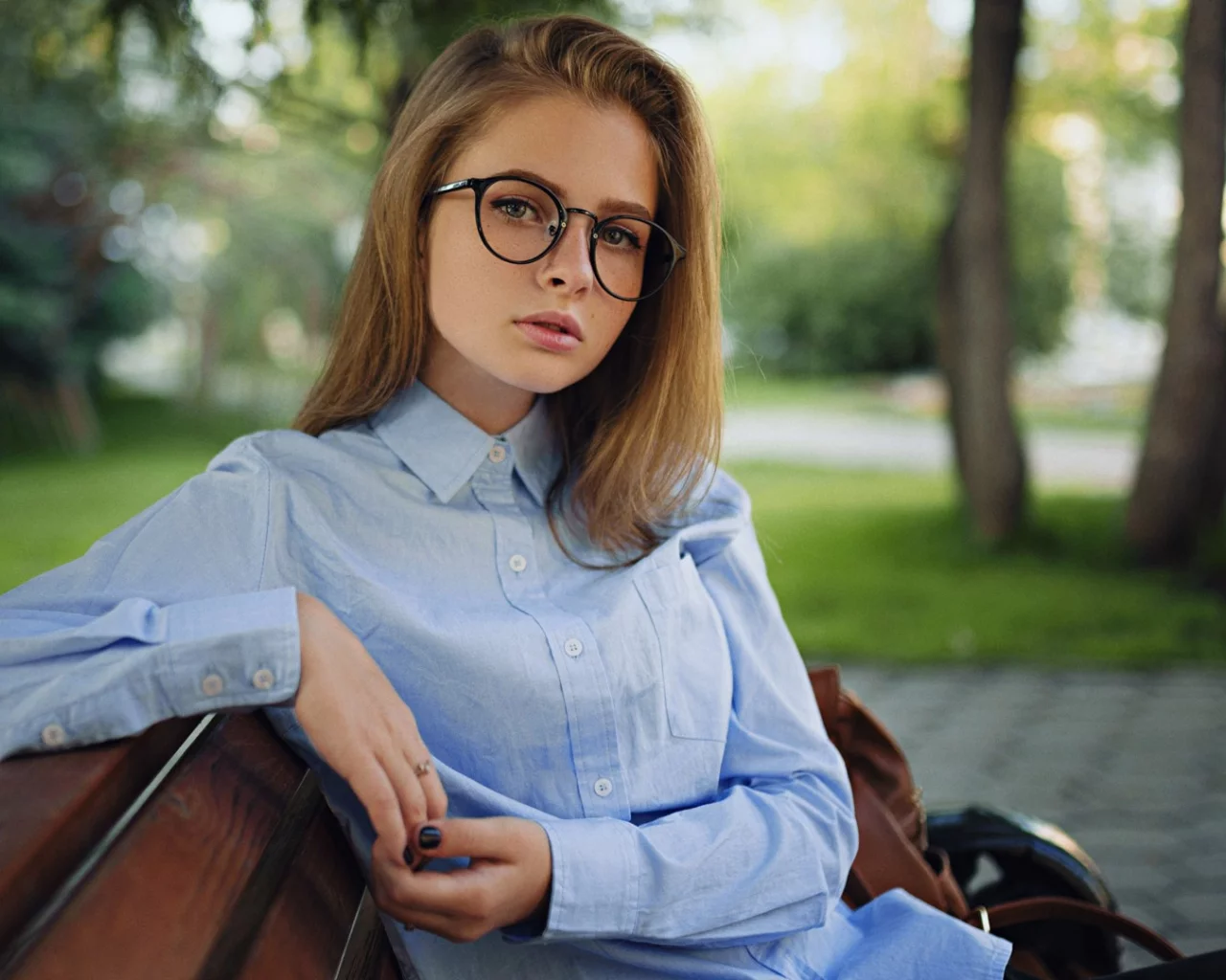 Девушка