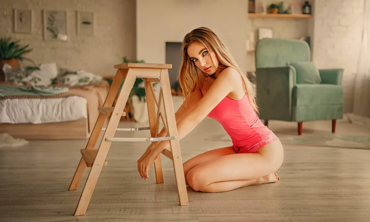 Девушка