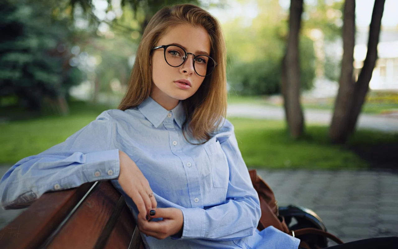 Девушка
