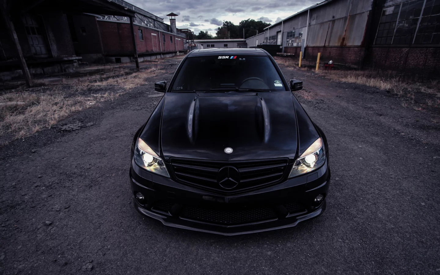 Автомобиль
