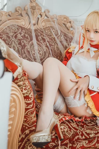 азиаты