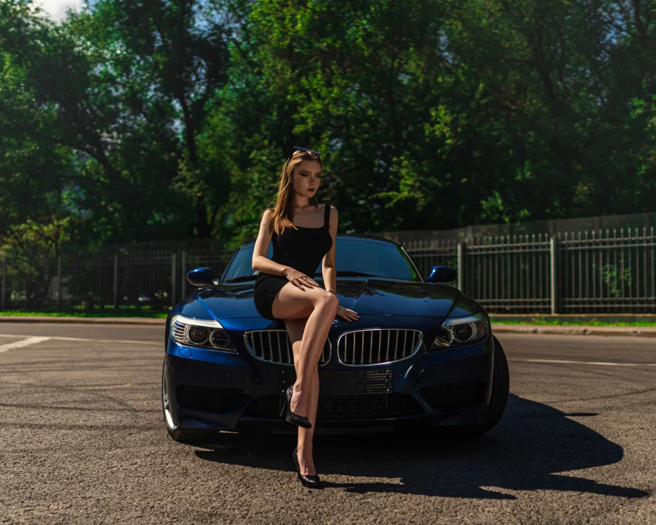авто с девушкой