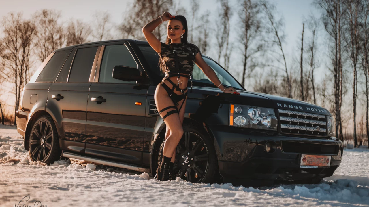 авто с девушкой