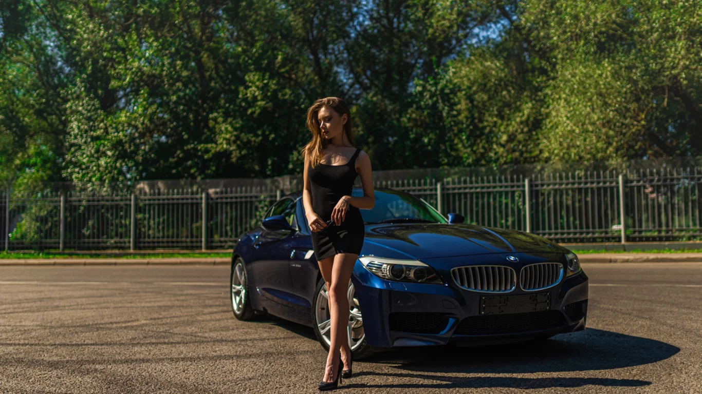 авто с девушкой