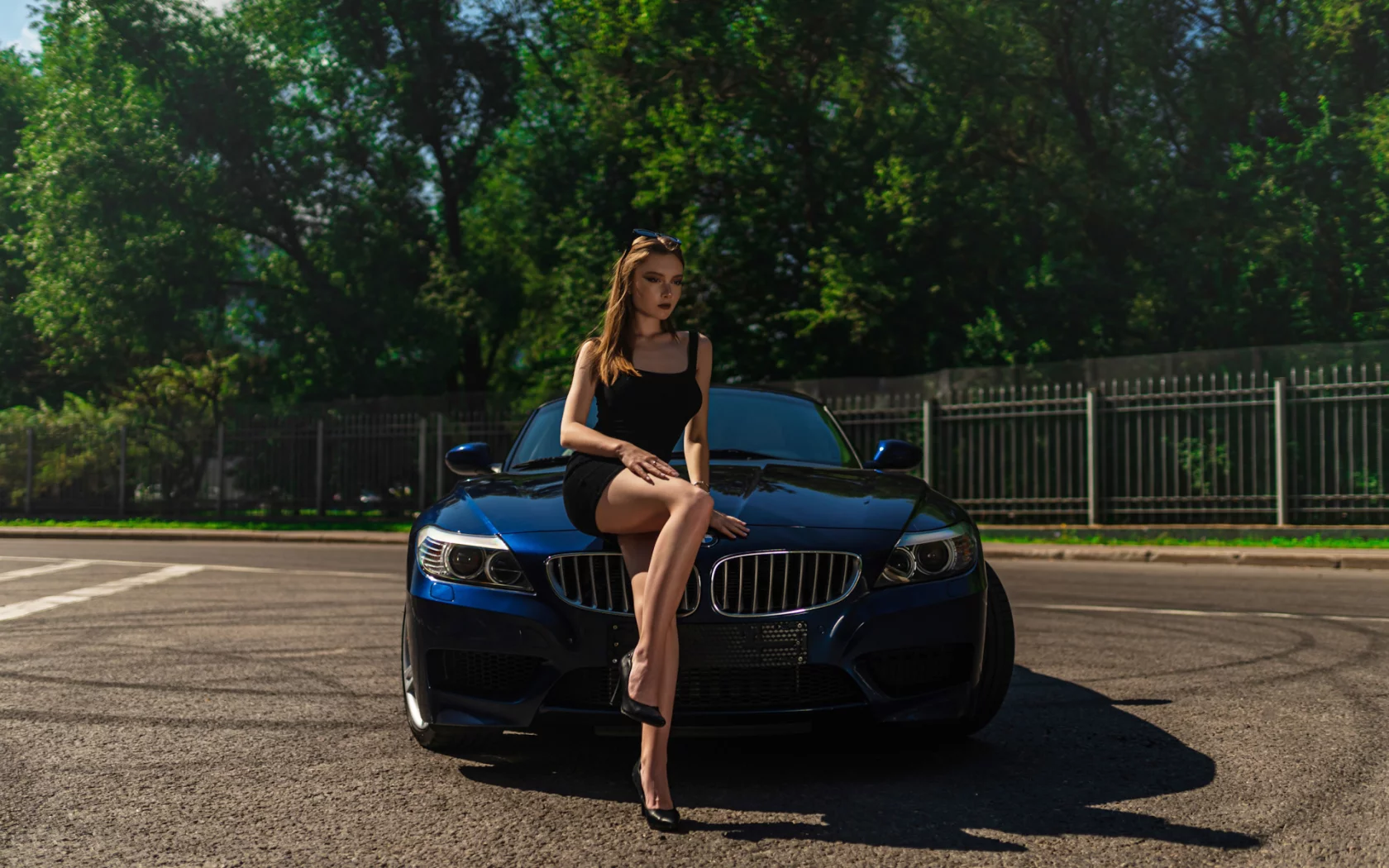 авто с девушкой