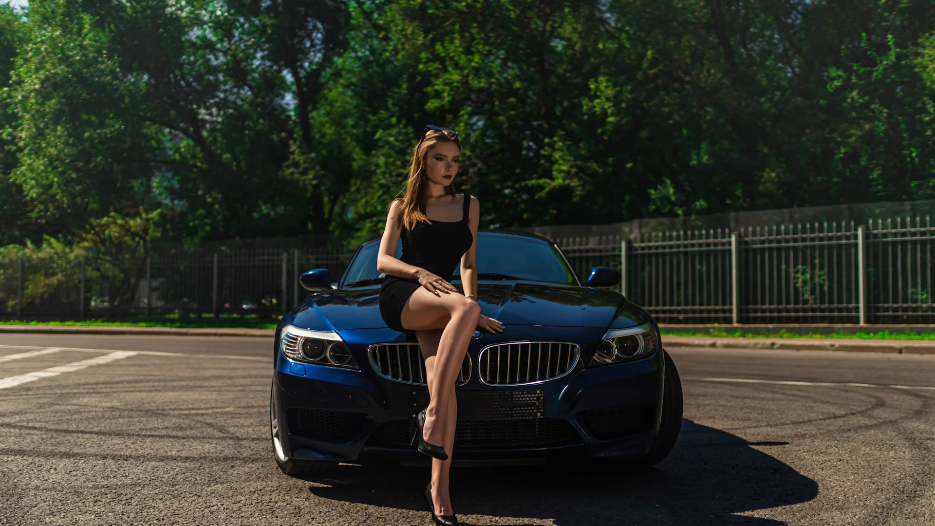 авто с девушкой