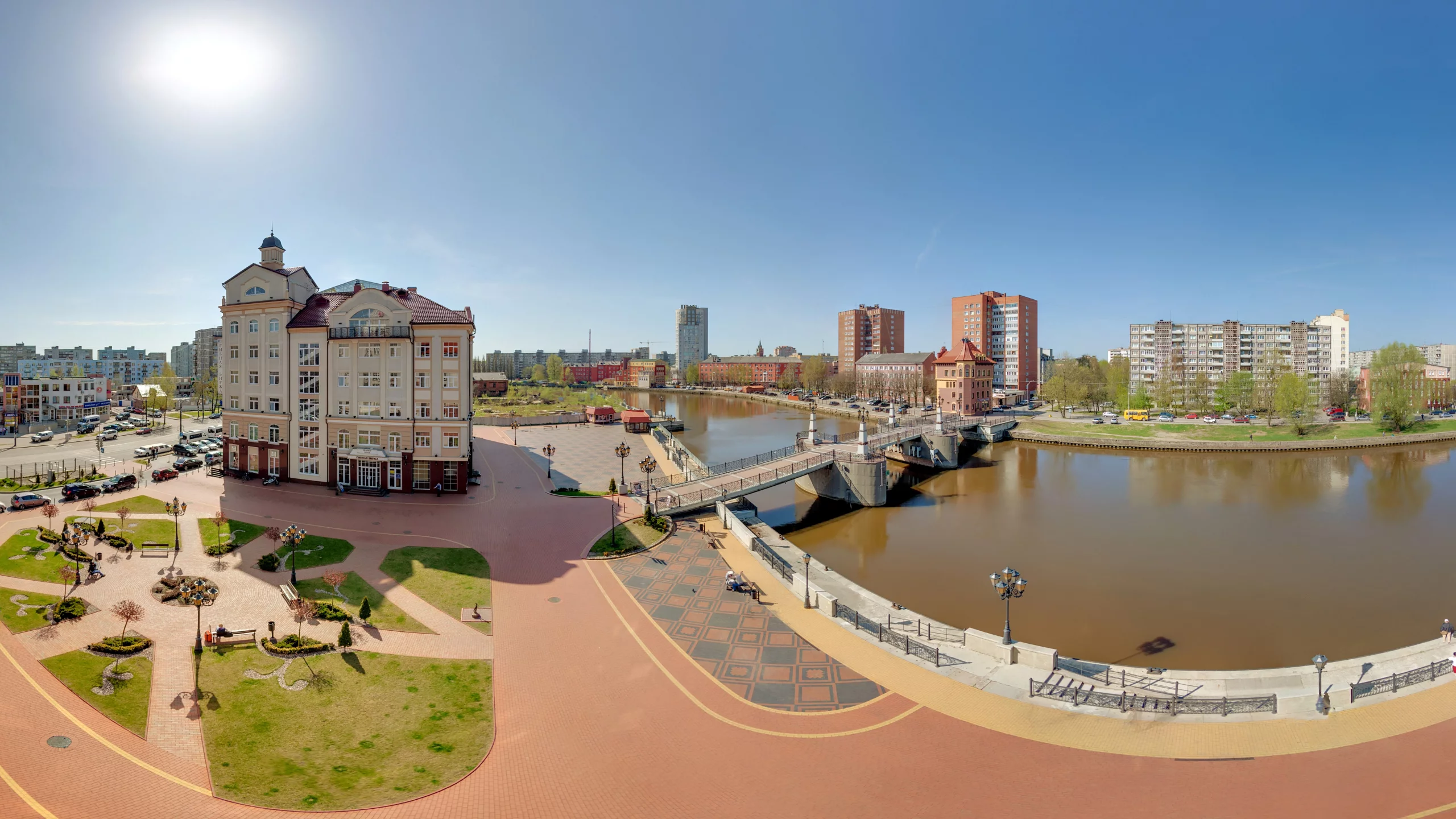 город