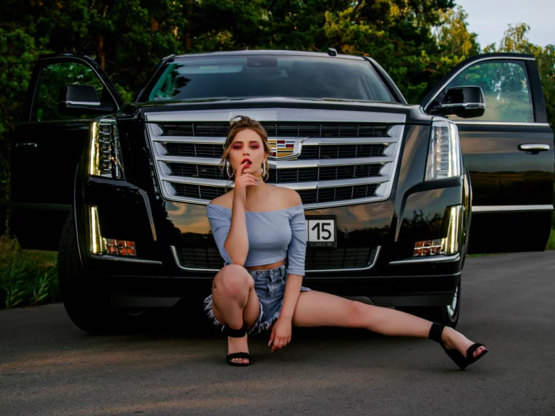 авто с девушкой