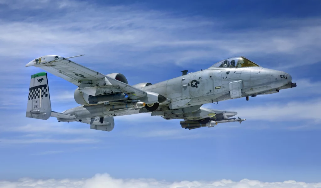Aircraft attack A-10 Thunderbolt II AGM-65 Maverick AIM-9 Sidewinder