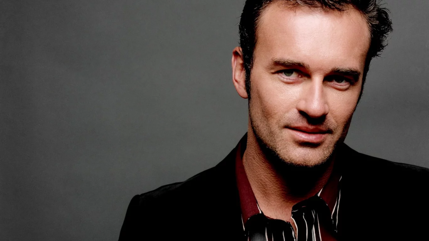 Julian McMahon