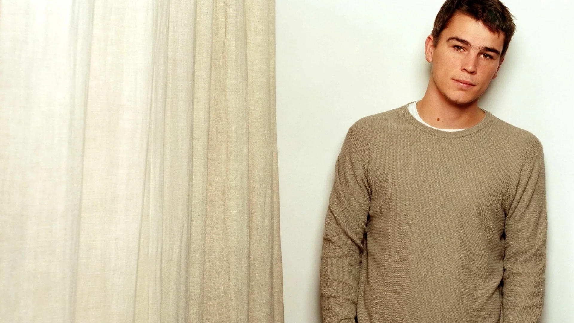 Josh Hartnett