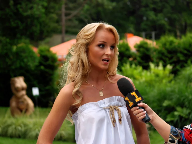 Полина Гагарина
