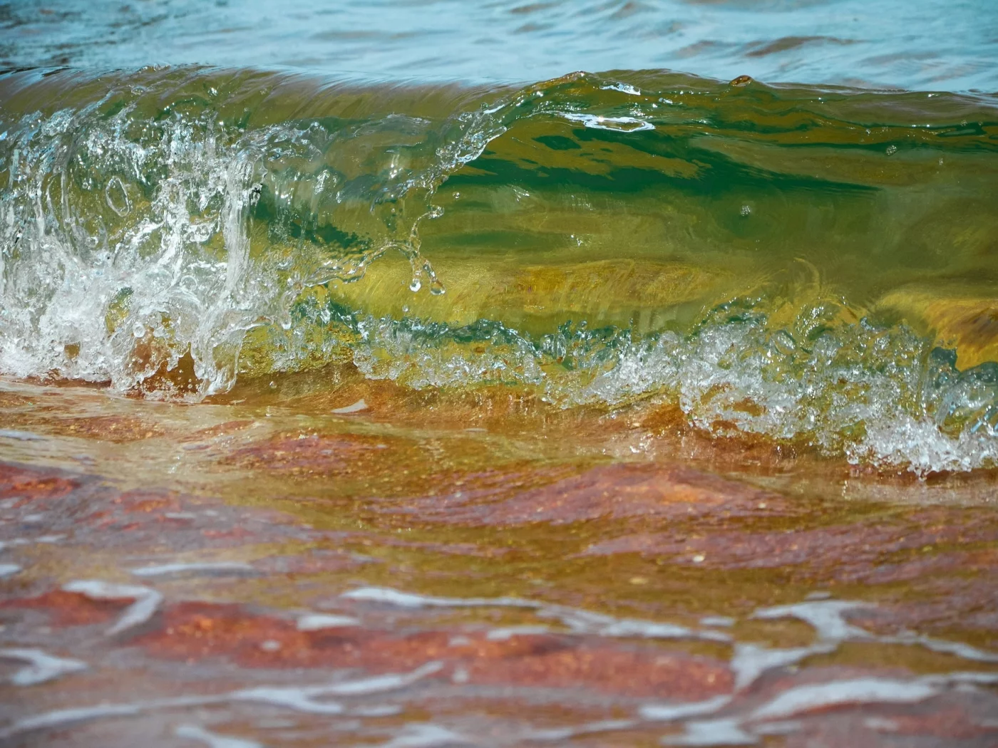 вода