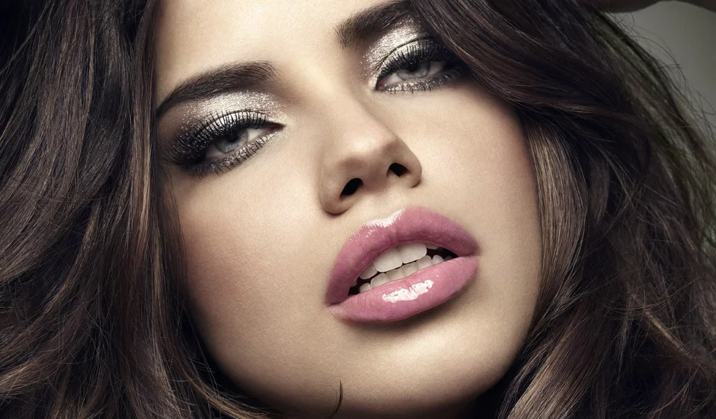 Adriana Lima