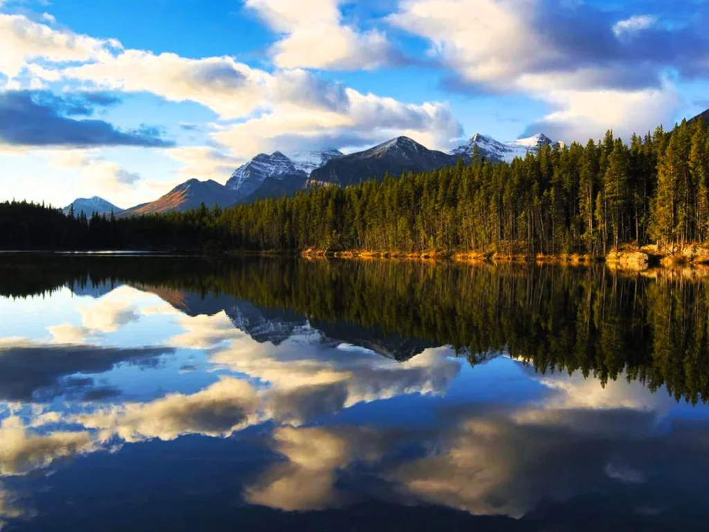 Herbert Lake, Banff NP, Alberta