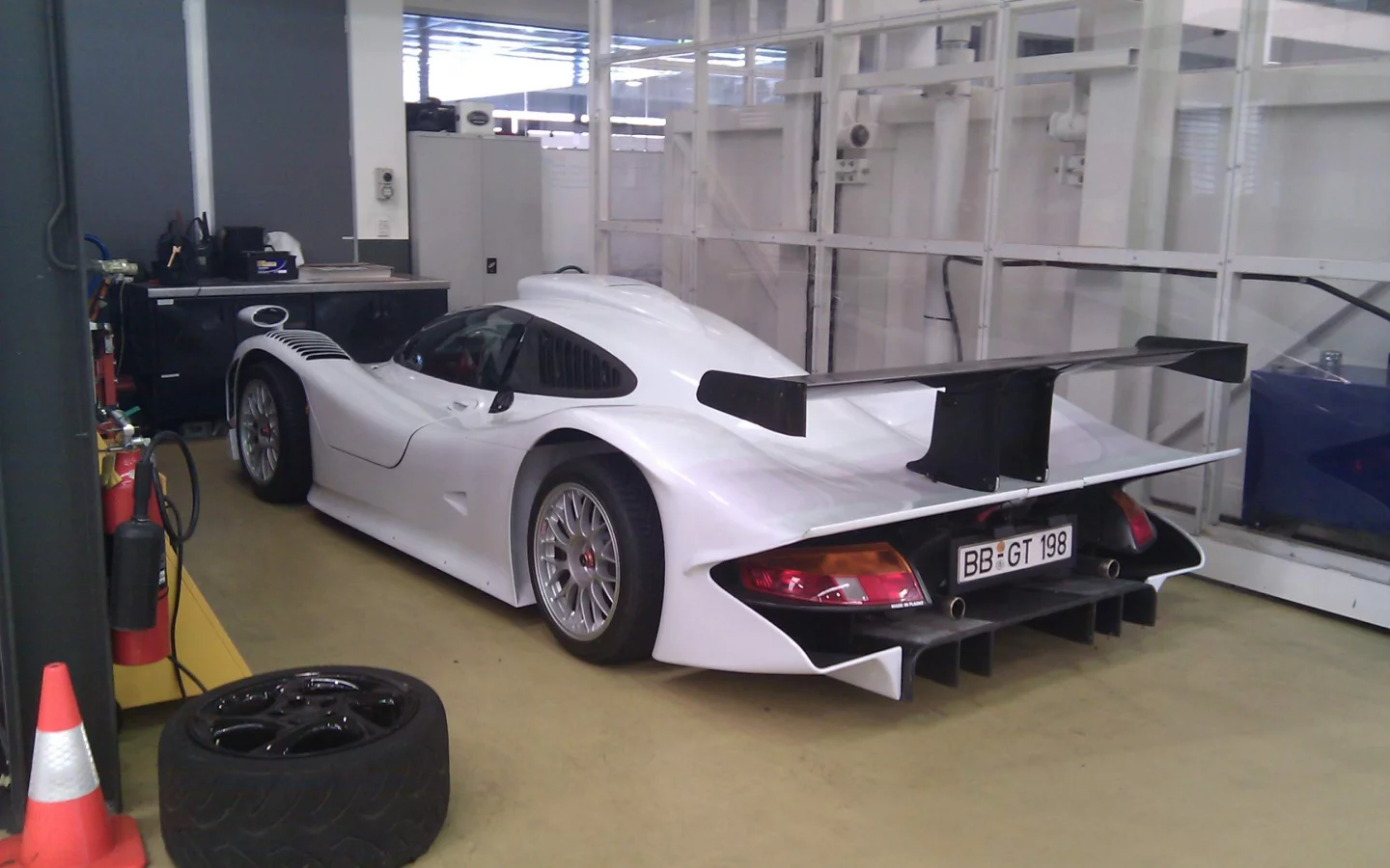 Porsche 911 GT1. Versión de calle