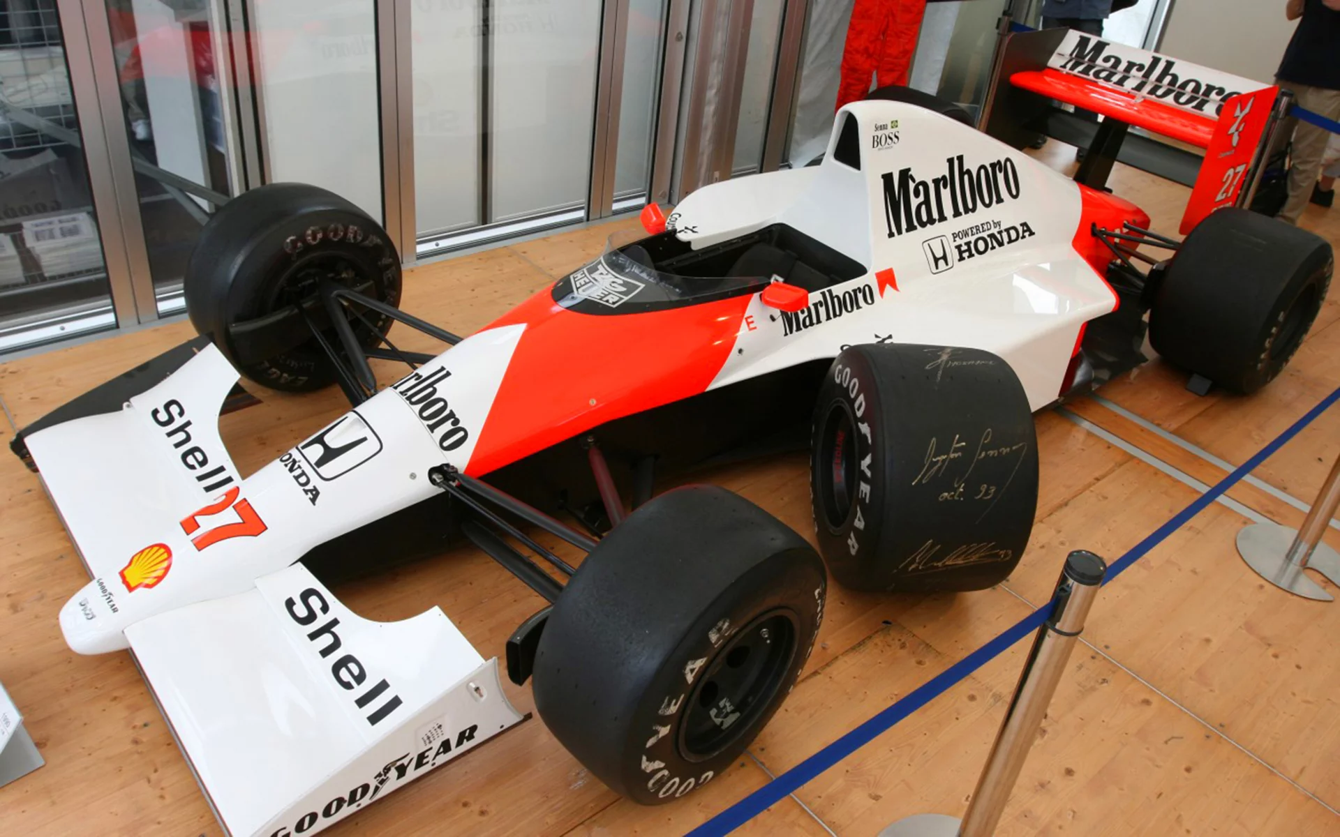 McLaren MP4/5