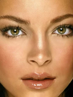 Kristin Kreuk