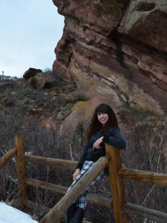 Thigh larger than a log of wood
