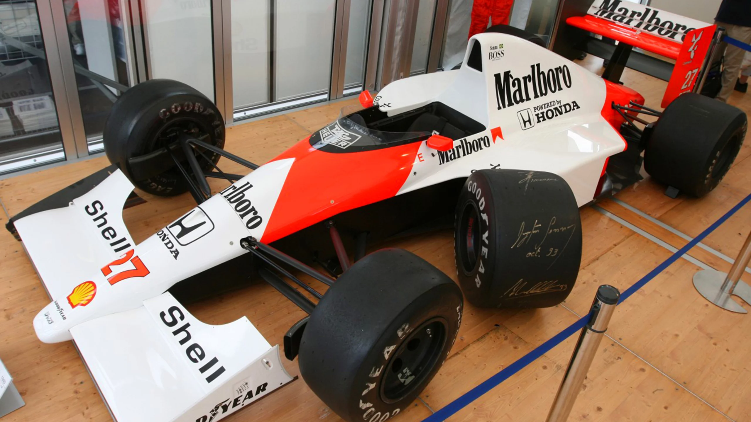 McLaren MP4/5