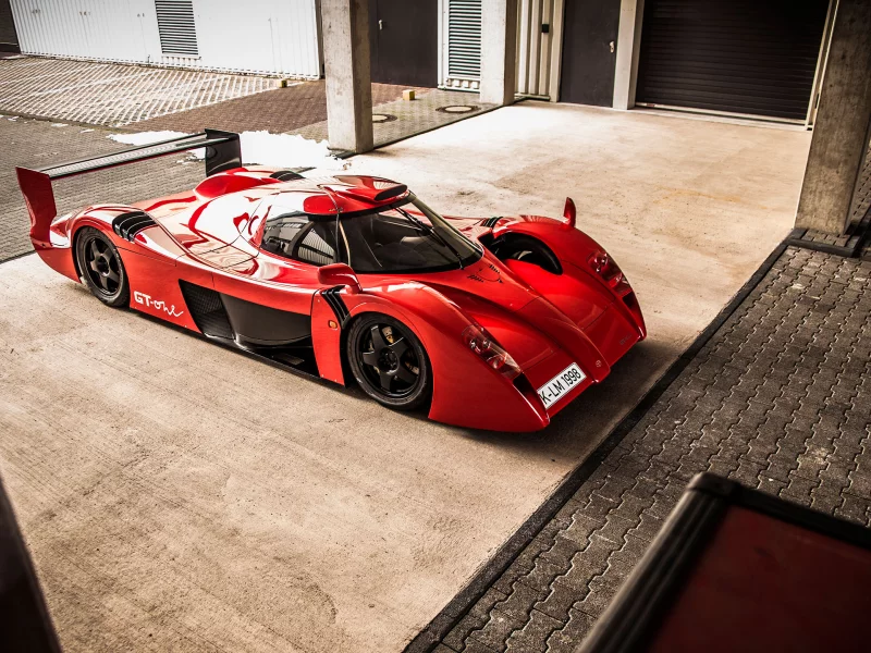 Toyota-GT-One. Road Car