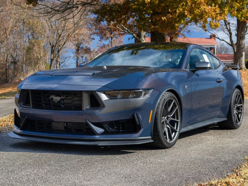 Ford Mustang Dark Horse