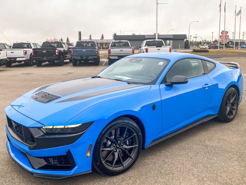 Ford Mustang Dark Horse