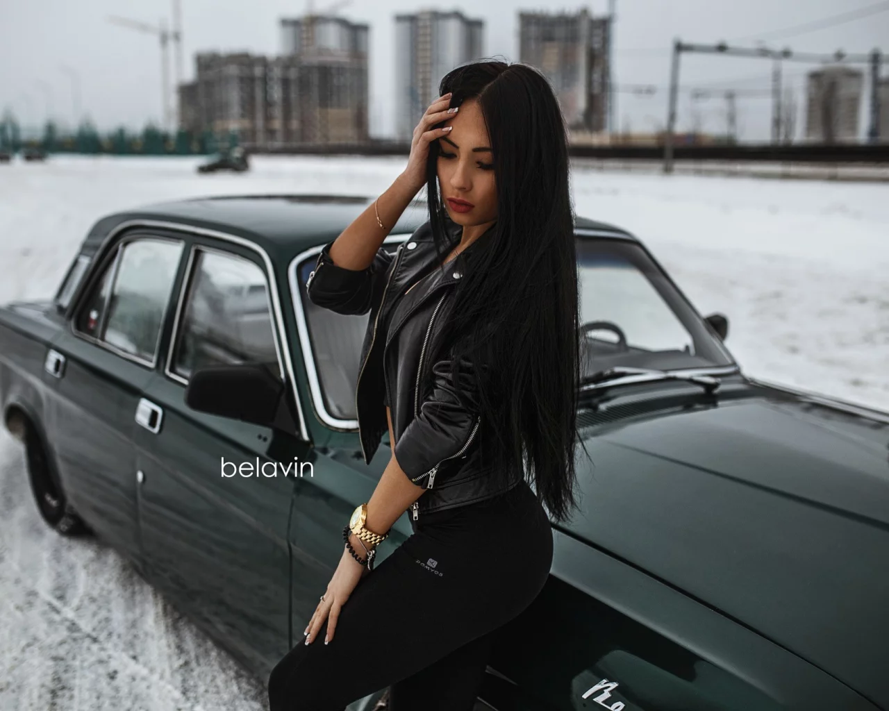 авто с девушкой