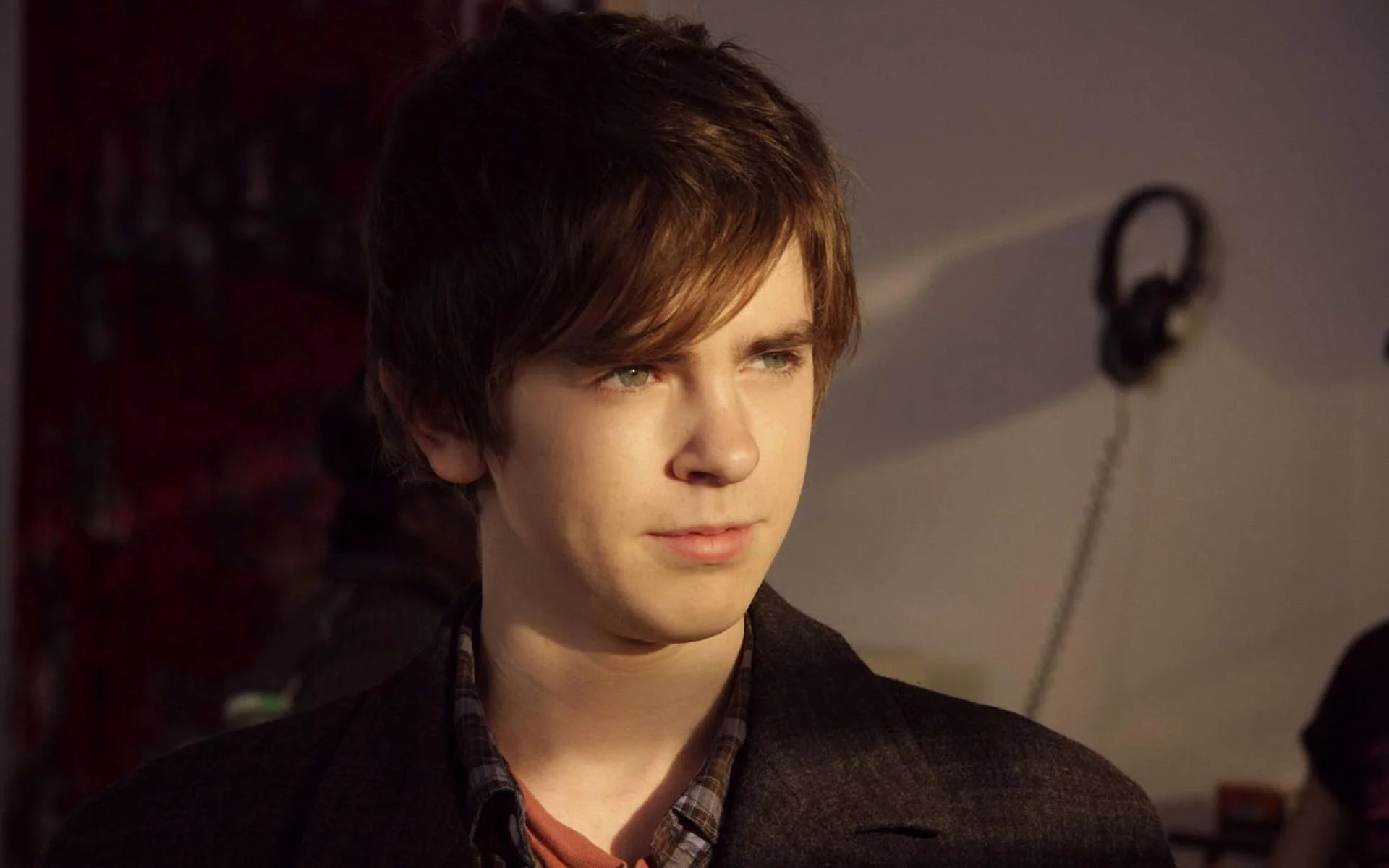 freddie highmore