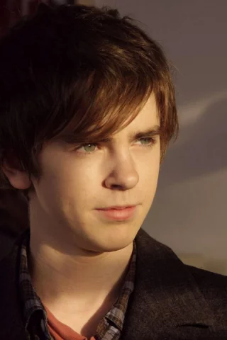 freddie highmore