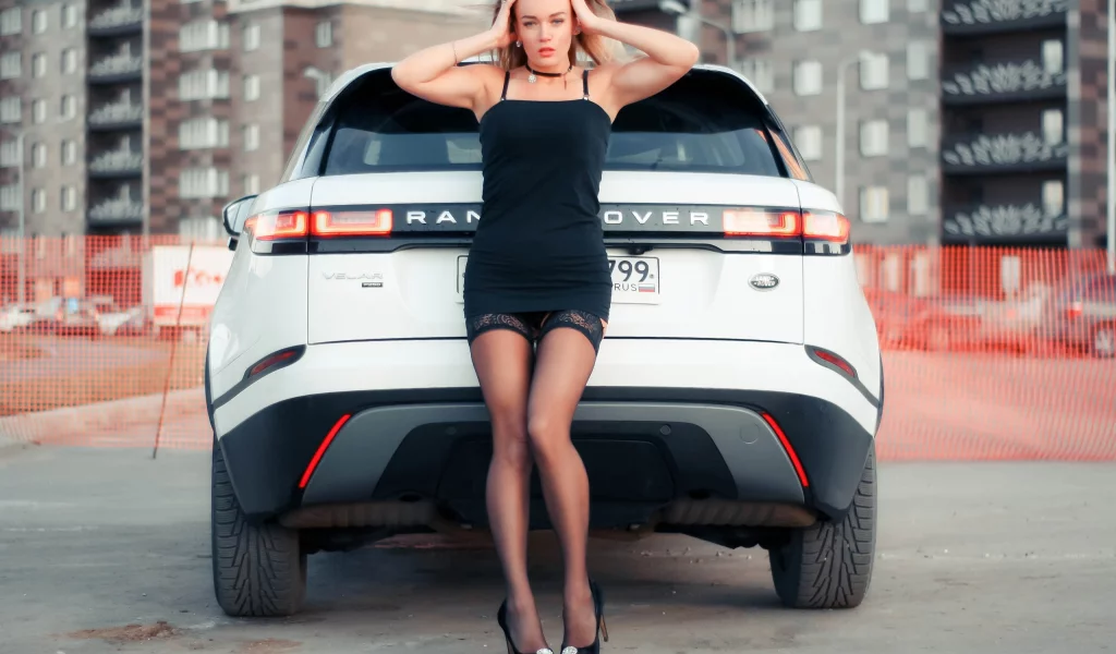 авто с девушкой