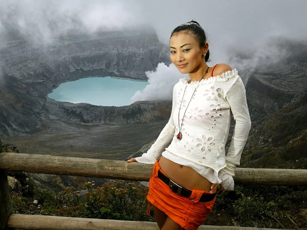 Bai Ling