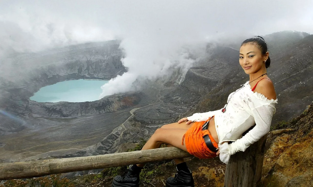 Bai Ling