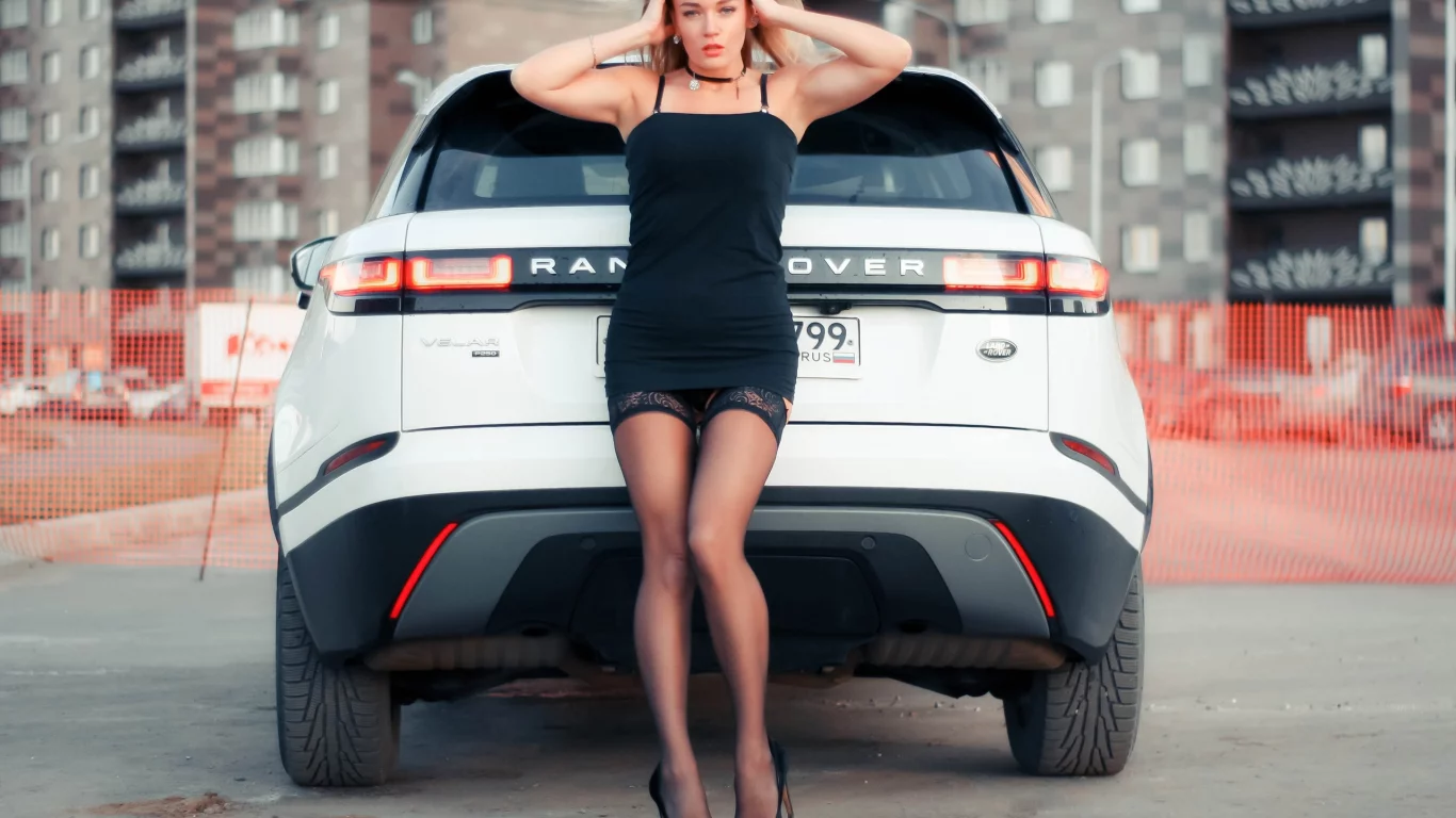 авто с девушкой