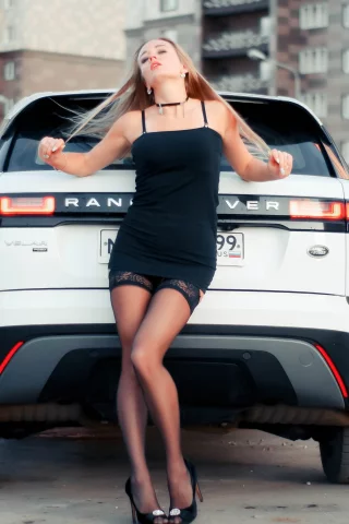 авто с девушкой