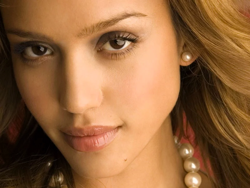 Jessica Alba