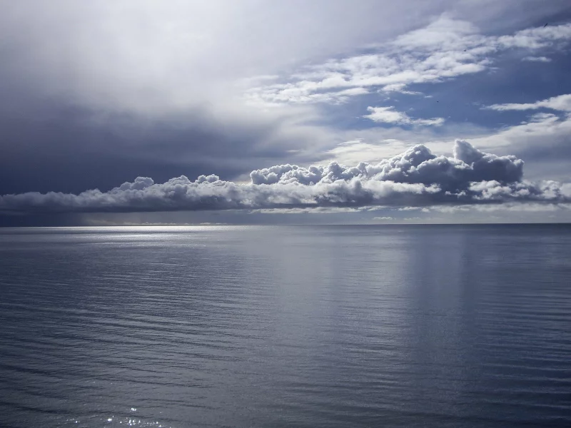 вода
